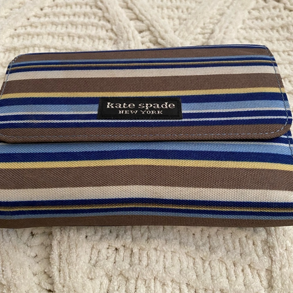 COPY - Kate Spade Wallet ♠️